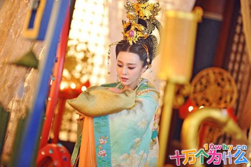 李世民死后,武则天为什可以带发修行? 李世民死后,武则天为什可以带发修行?