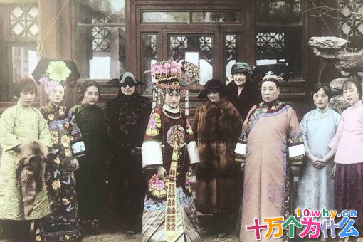 溥仪的弟媳是谁?为什么有好几个情人?