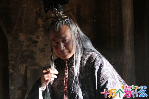 李斯为什么没有帮扶苏?李斯那么聪明为什么不选择扶苏?