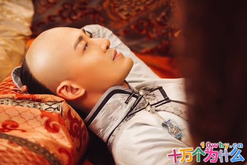 皇太极和努尔哈赤谁比较厉害?谁的功劳较大?