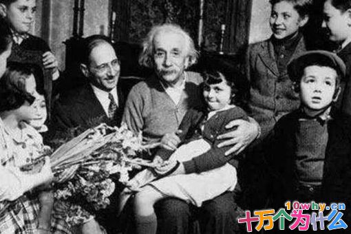 爱因斯坦的孩子为什么是疯子?为何爱因斯坦那么聪明?