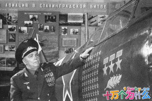 苏联王牌飞行员阔日杜布有多狠?狠起来连自己都打