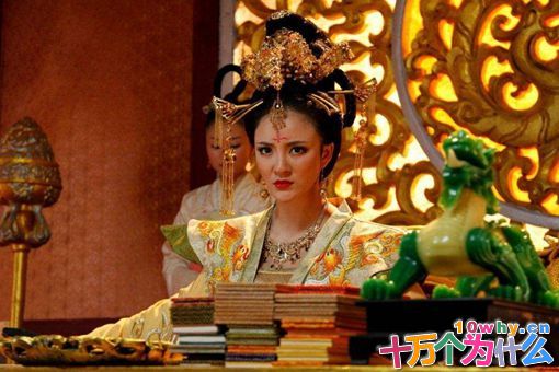 武则天要斩袁天罡,他泄露了什么天机得以保命? 武则天要斩袁天罡,他泄露了什么天机得以保命?