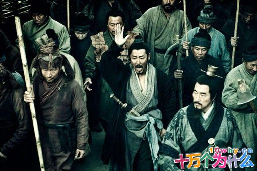 为什么刘邦可以先入咸阳?项羽比刘邦差在哪里?