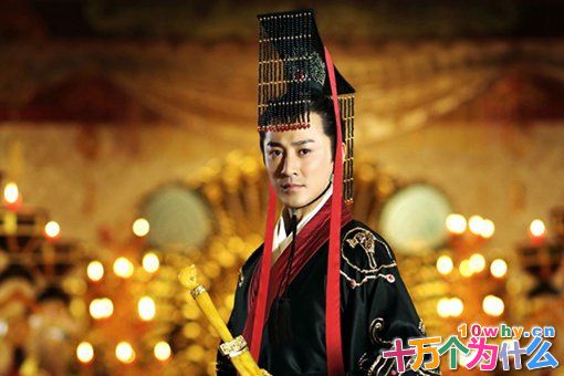 秦始皇修长城和汉武帝北击匈奴,谁的办法更高明?