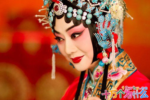 李胜素几岁接触的戏曲 李胜素个人简介 李胜素几岁接触的戏曲 李胜素个人简介