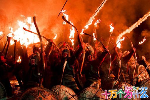 曹操原本多疑,为什么会相信庞统的连环计?