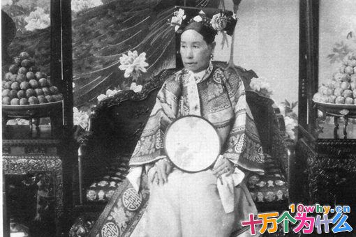 咸丰为什么喜欢慈禧?慈禧靠什么赢得咸丰的宠爱? 咸丰为什么喜欢慈禧?慈禧靠什么赢得咸丰的宠爱?