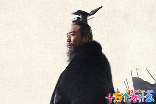 《三国演义》中曹操为什么是一个奸臣?罗贯中是怎样看待曹操的?