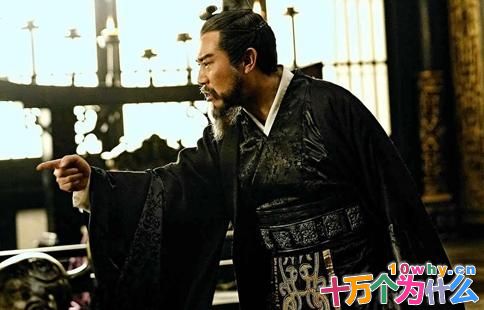 三国演义和三国志中曹操有什么区别?罗贯中为什么把曹操刻画成一位奸臣?