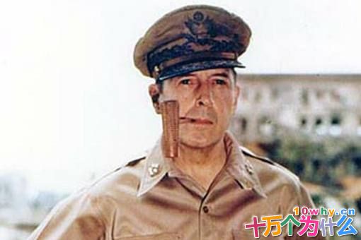 五星上将麦克阿瑟是怎么一步一步把自己给作死了?