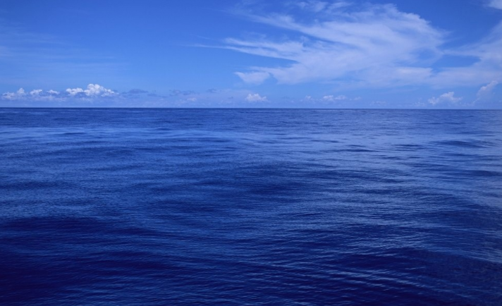 为什么海洋是蓝色的？
